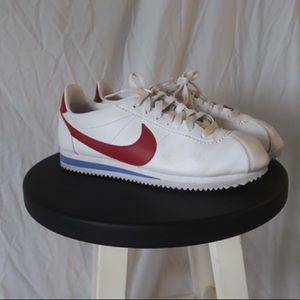 Nike cortez basic shoe